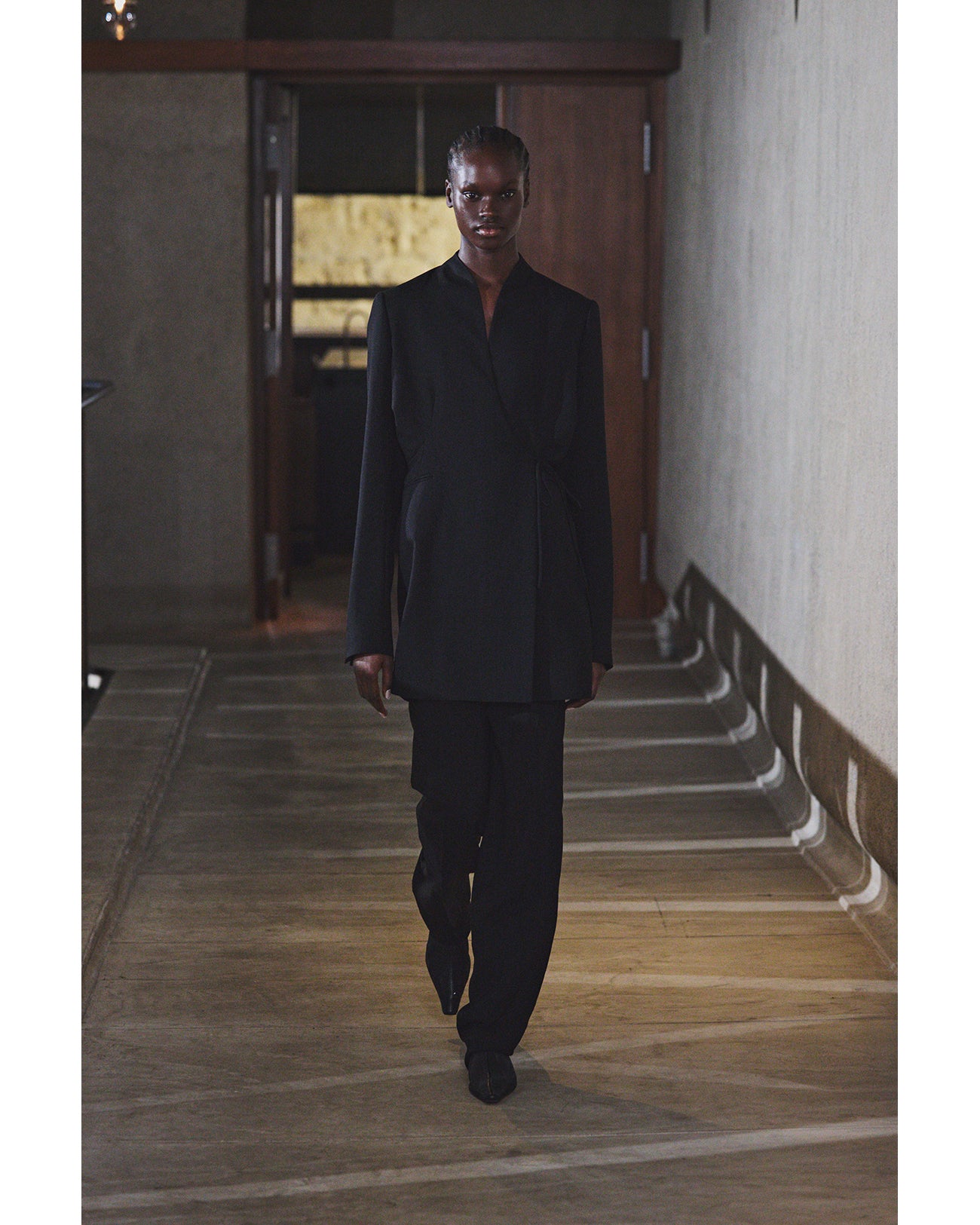 Triacetate Polyester Tapered Trousers - black - Mame Kurogouchi