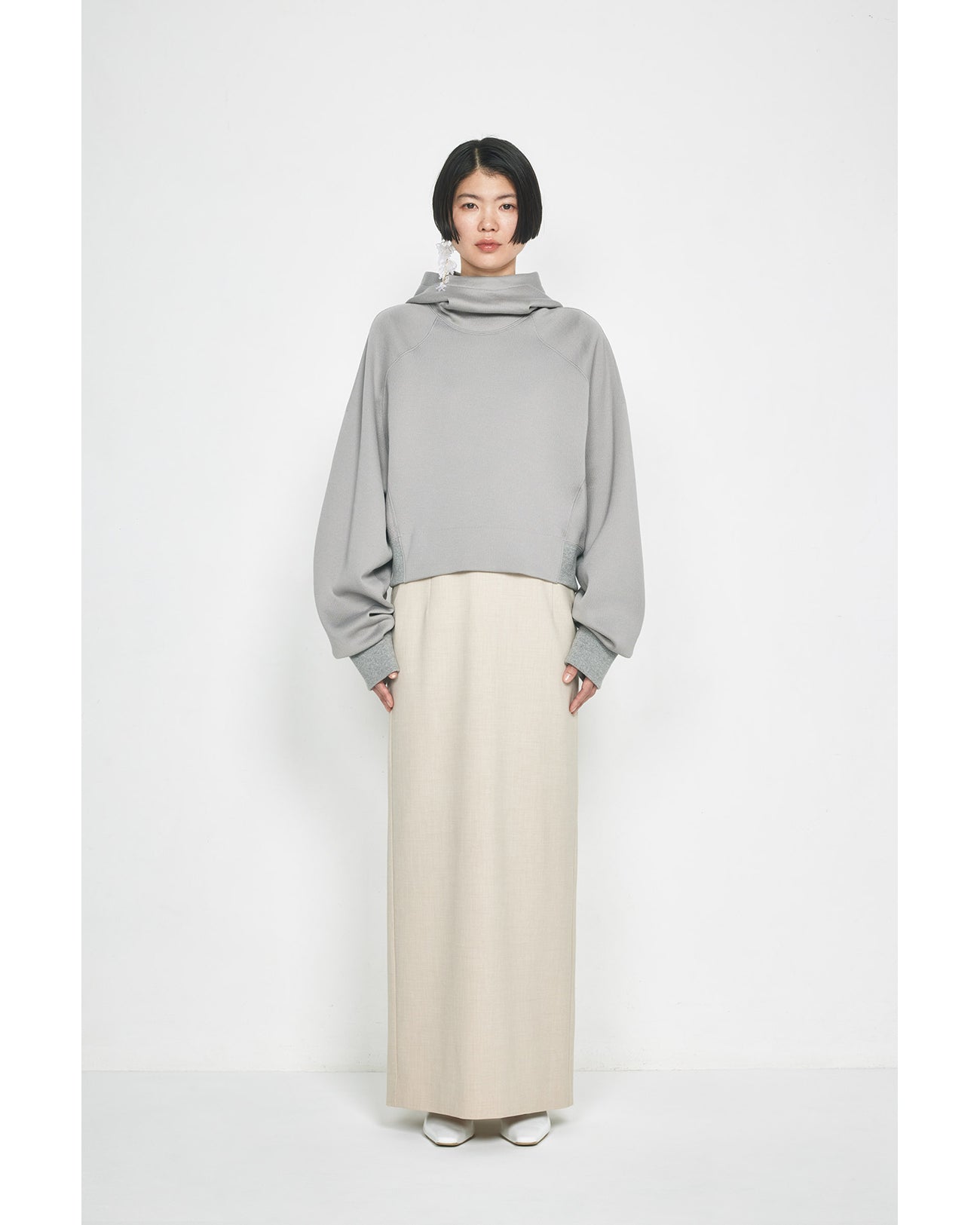 Curved Dart I-line Skirt - beige - Mame Kurogouchi