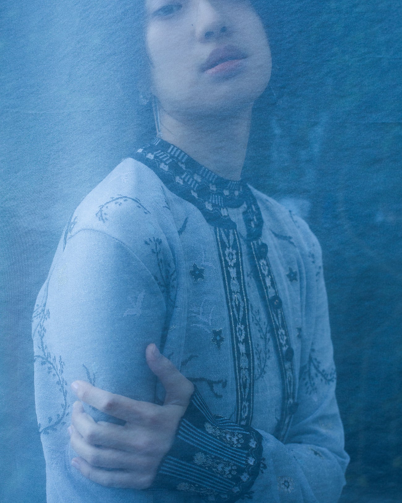 Floral Motif Handcrafted Glass Earring - clear - Mame Kurogouchi