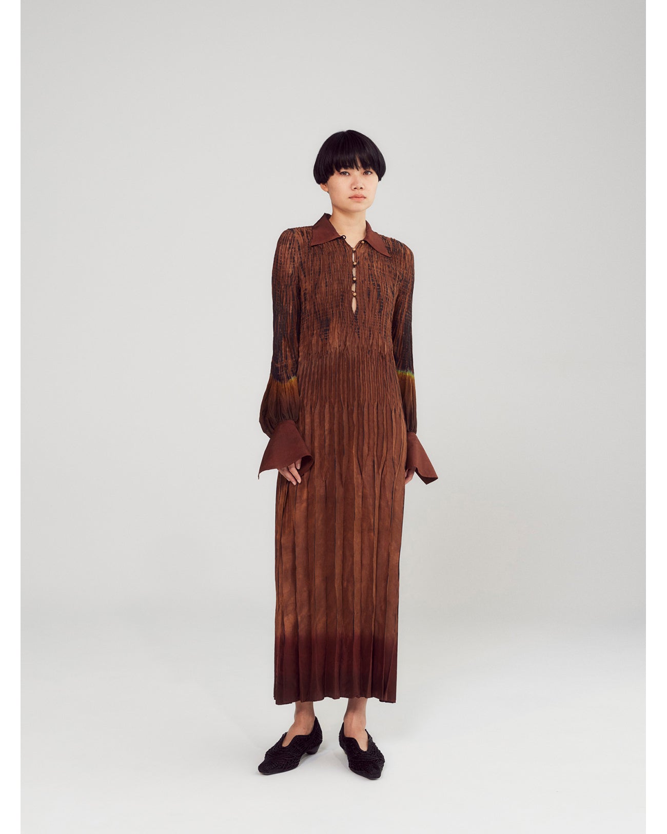 "Arimatsu Shibori" Ombre Dyed Silk Shirt Dress - brown