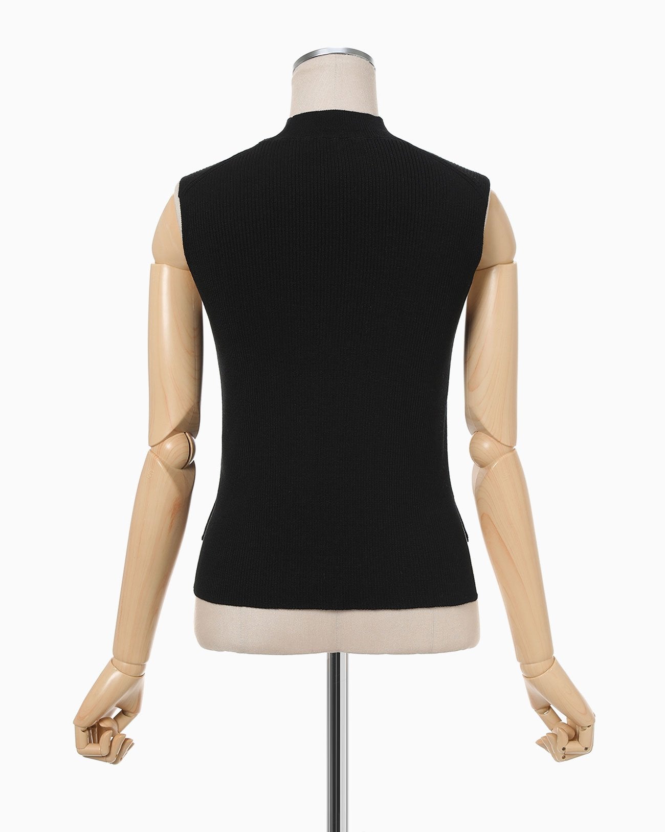 6 Basic Silk Sleeveless Knit Top