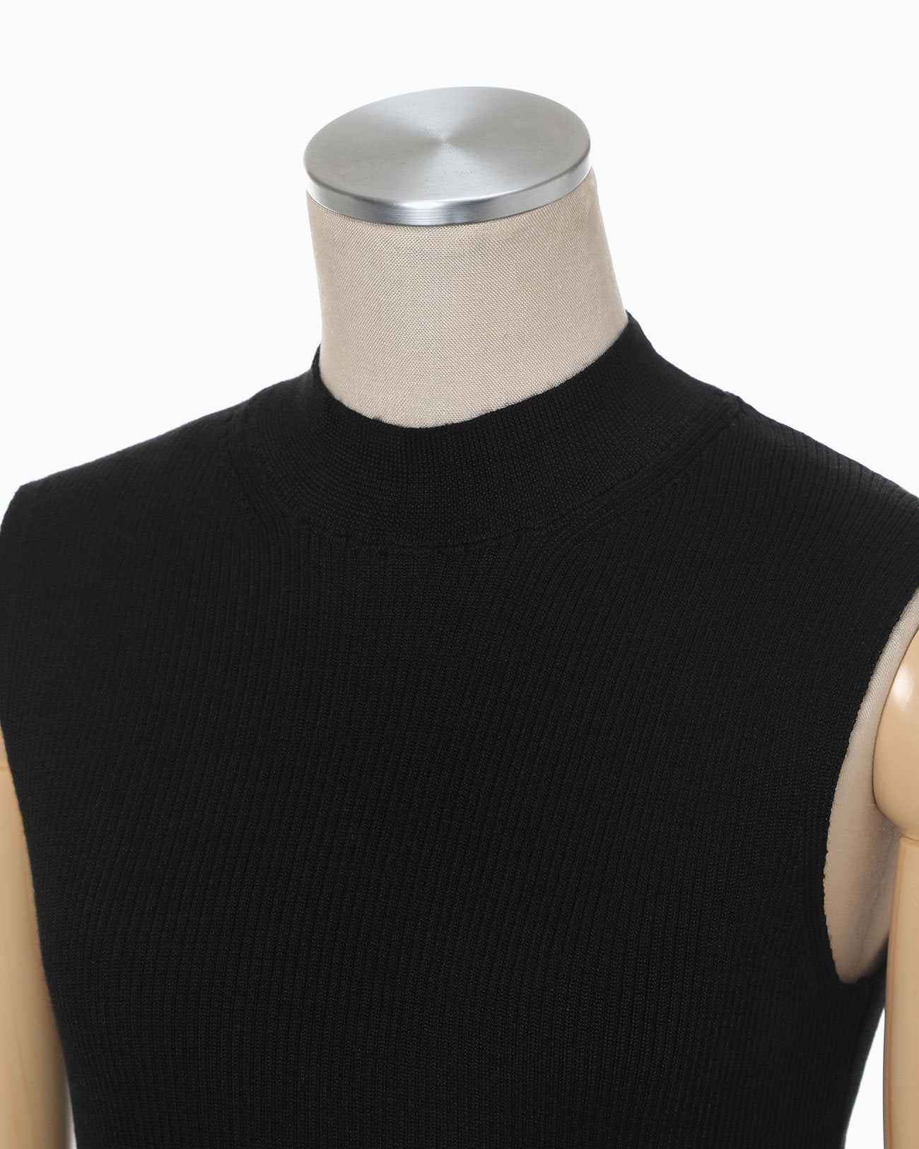 6 Basic Silk Sleeveless Knit Top
