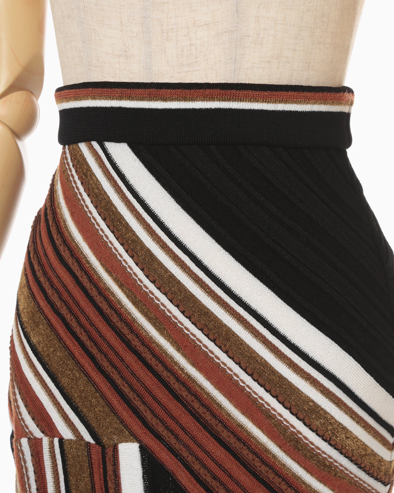 Stripe Jacquard Knitted Skirt - brown - Mame Kurogouchi
