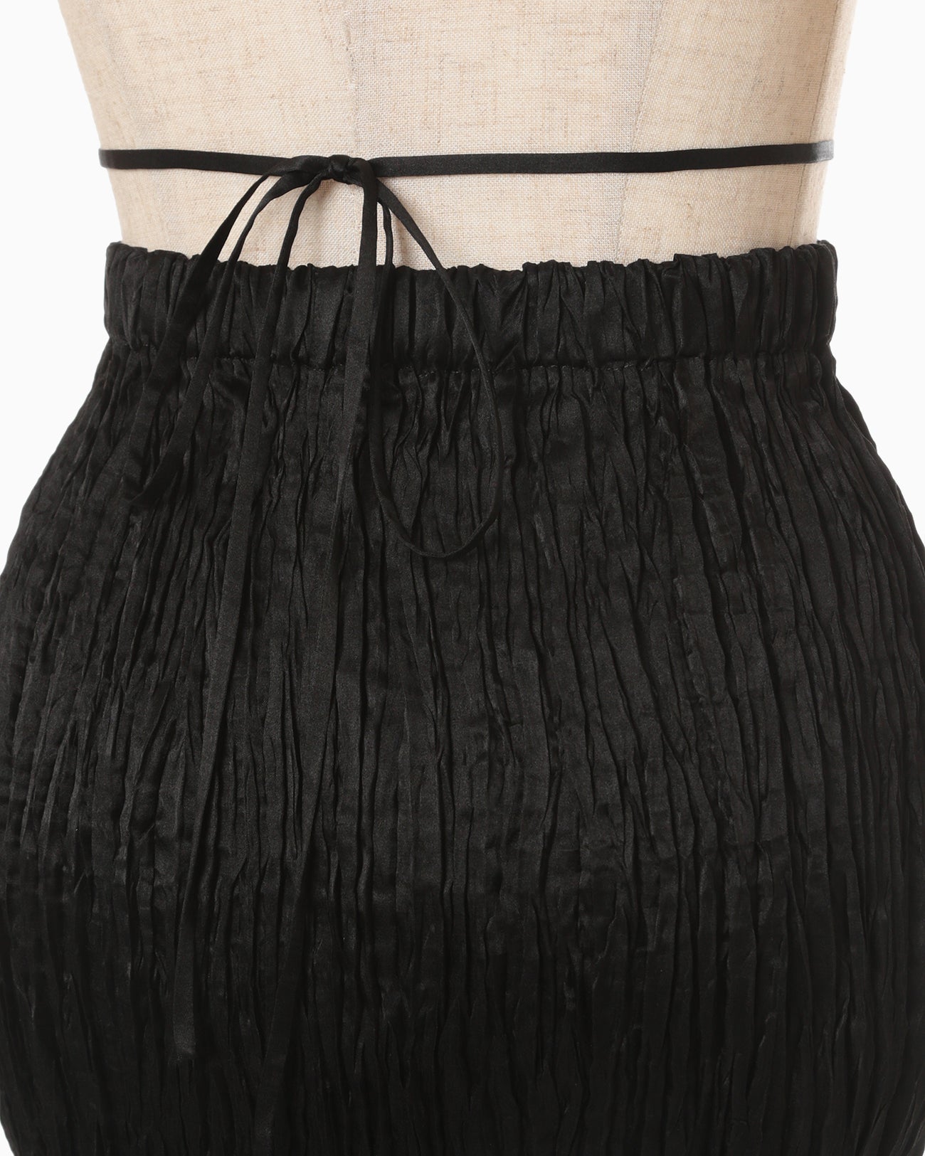 Wrinkle Pleats I-line Skirt - black