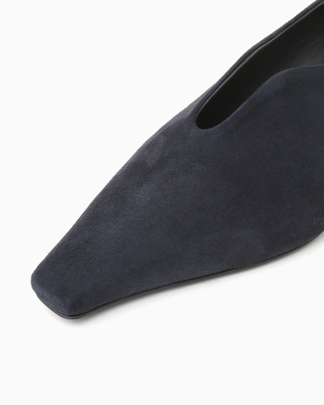 Curved Line Low Heel Pumps - navy