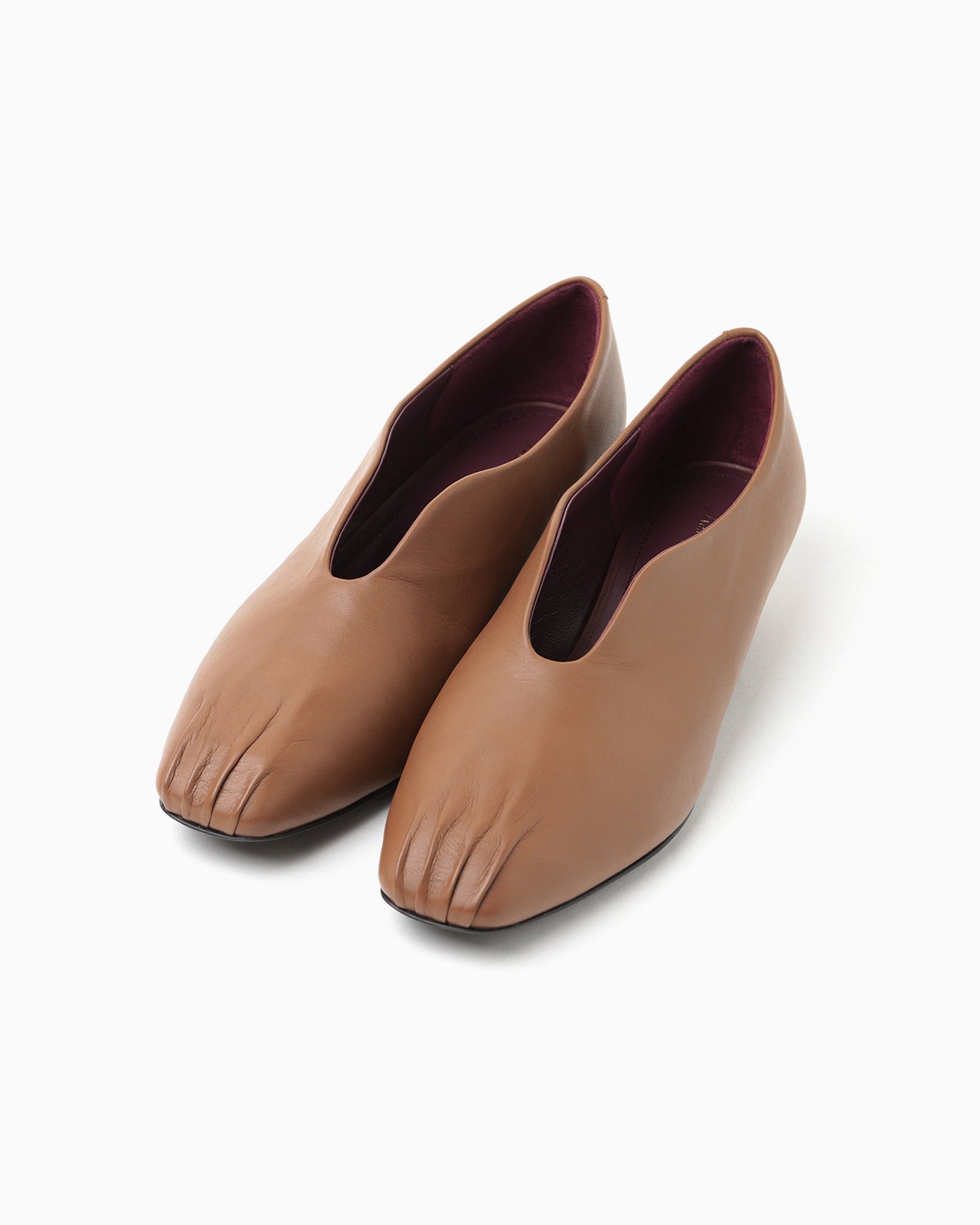 Curved Line Low Heel Slip-on - brown