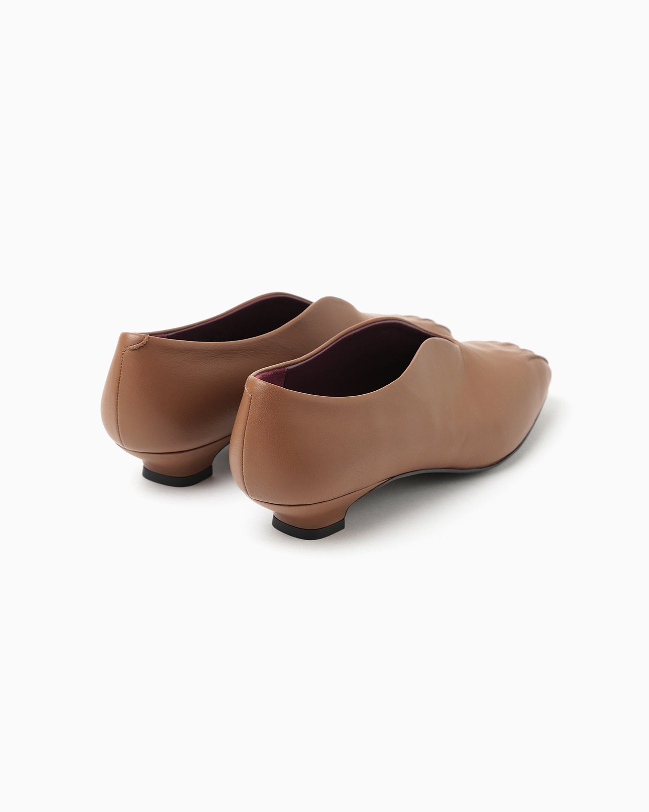 Curved Line Low Heel Slip-on - brown