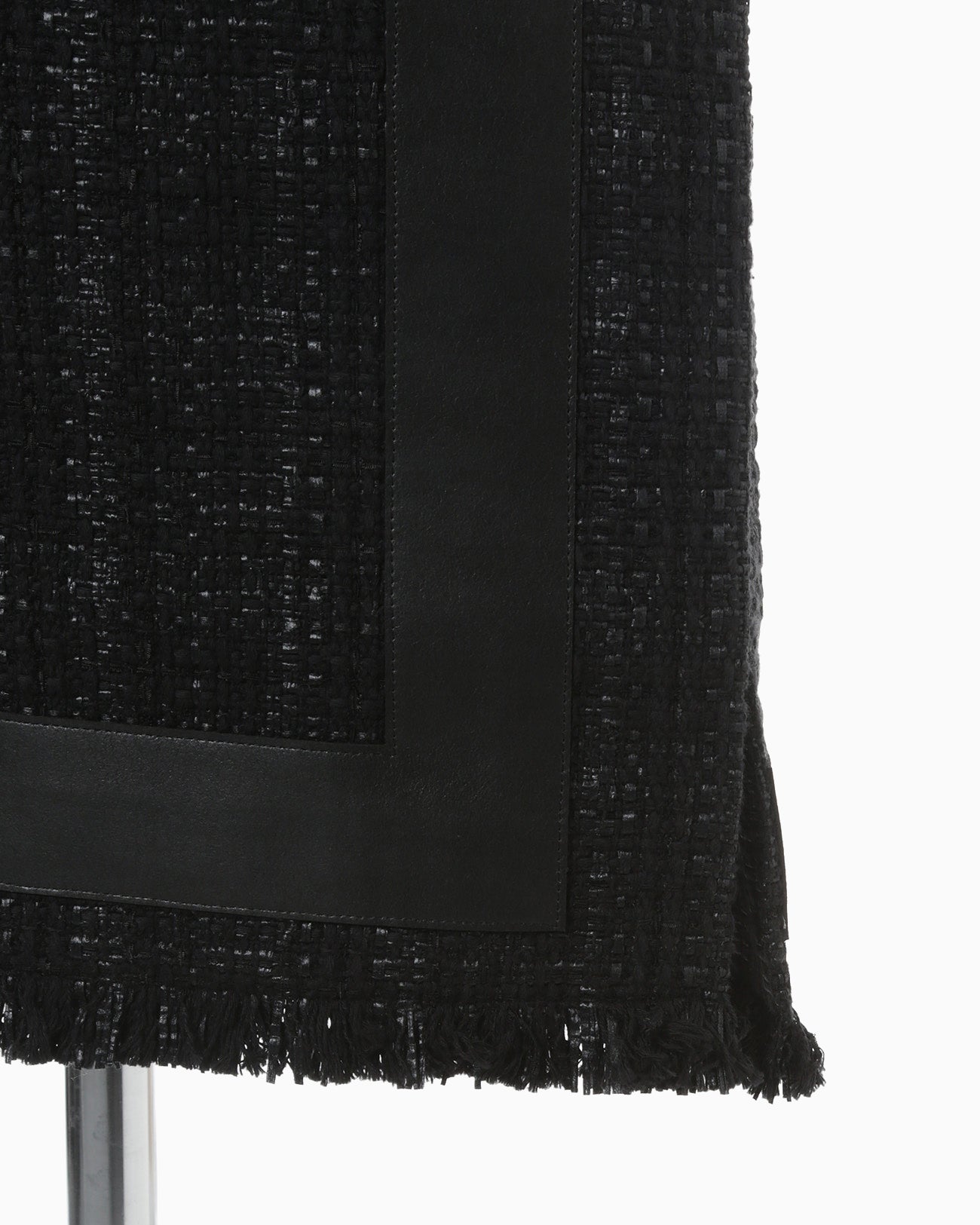 Cracted Tweed Skirt - black