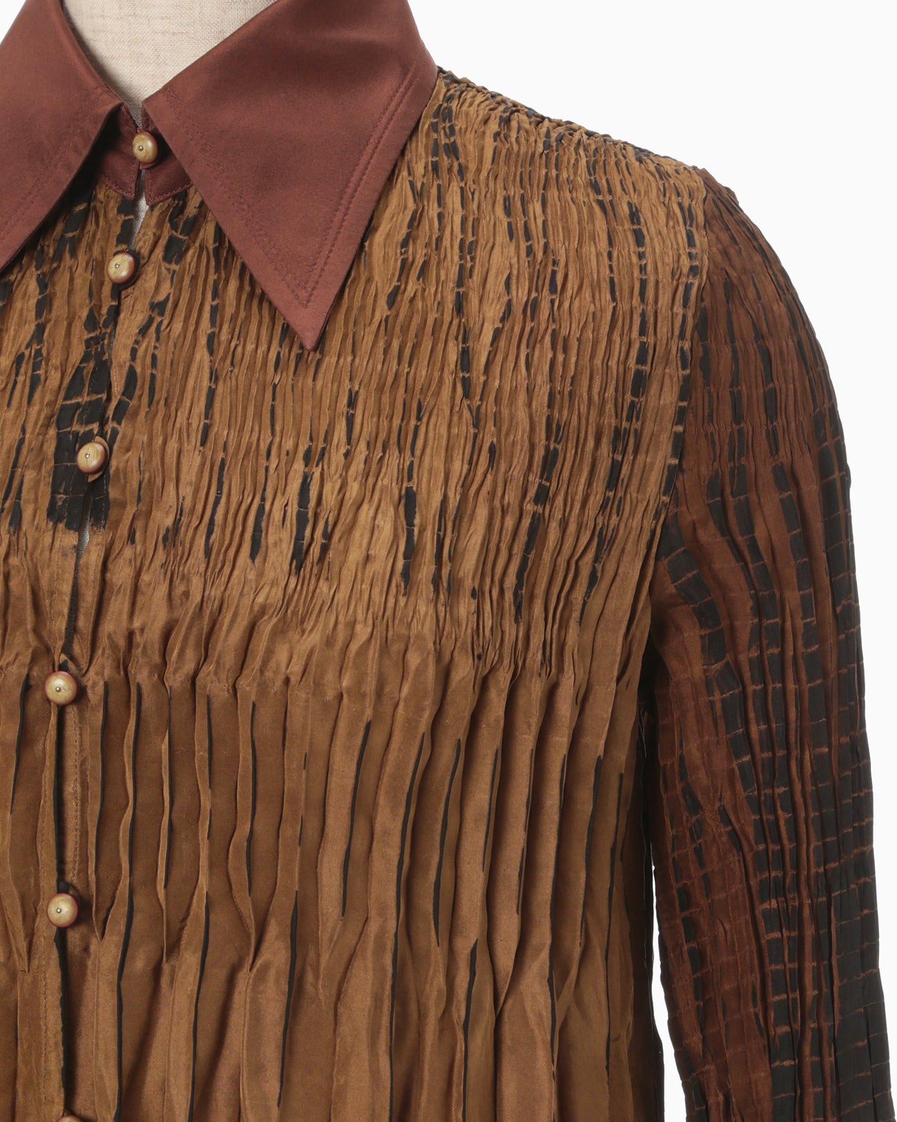 "Arimatsu Shibori" Ombre Dyed Silk Shirt - brown