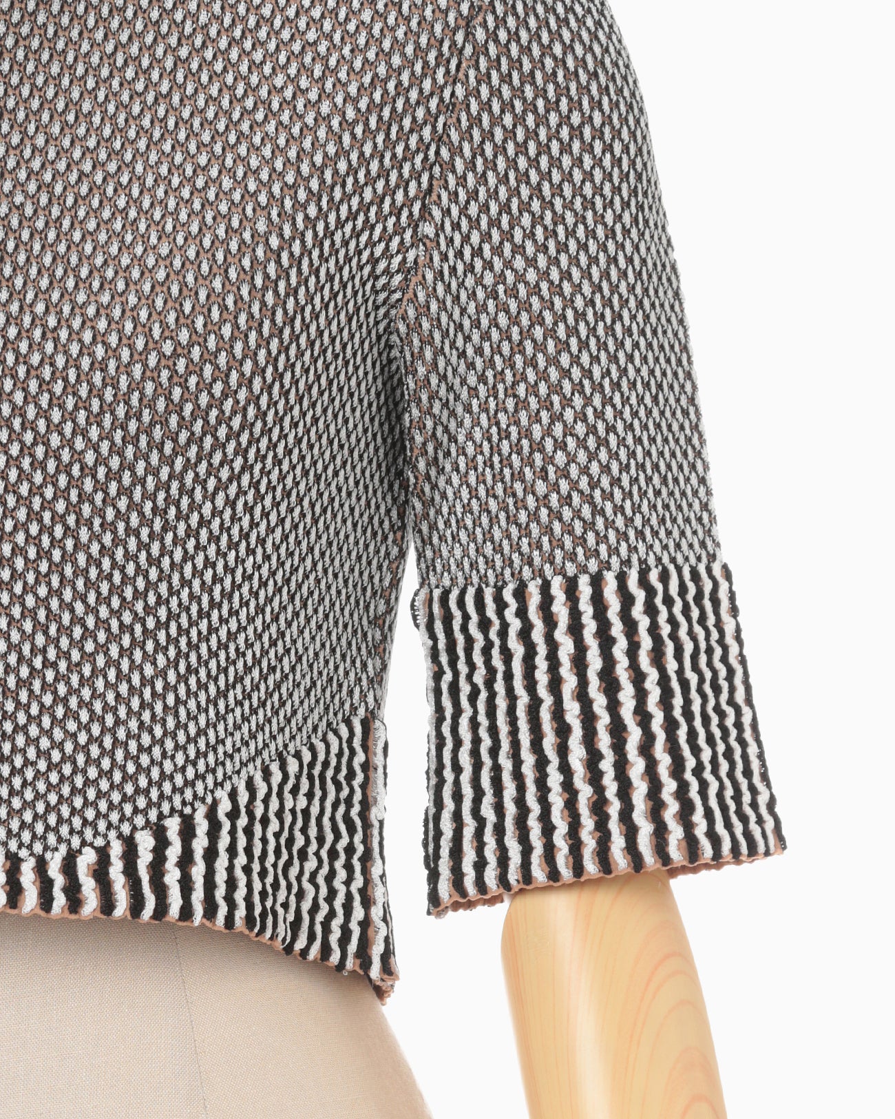 マメクロゴウチ mame kurogouchi 24SS Spots Pattern Knitted Croped Top クロップドニットTシャツ Spots Pattern Knitted Croped Top