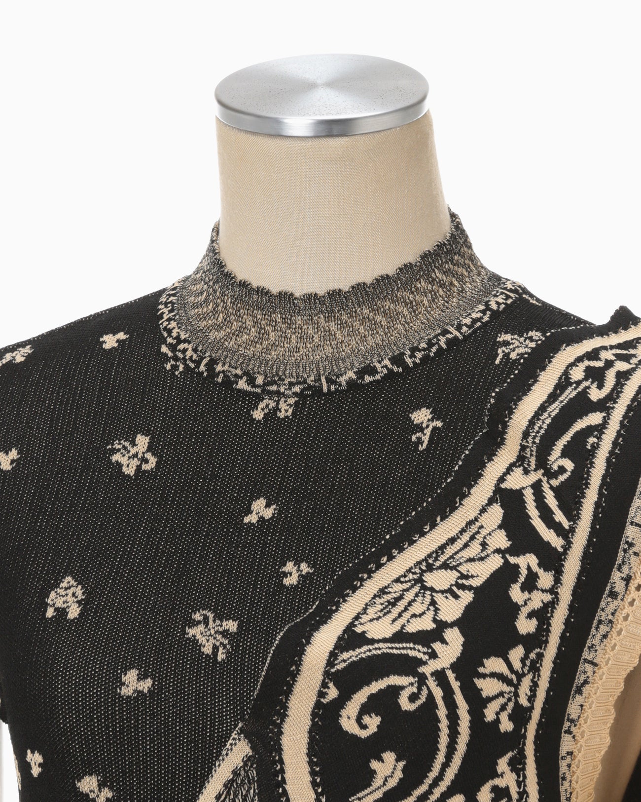 Asymmetric Pattern Knitted Top - black