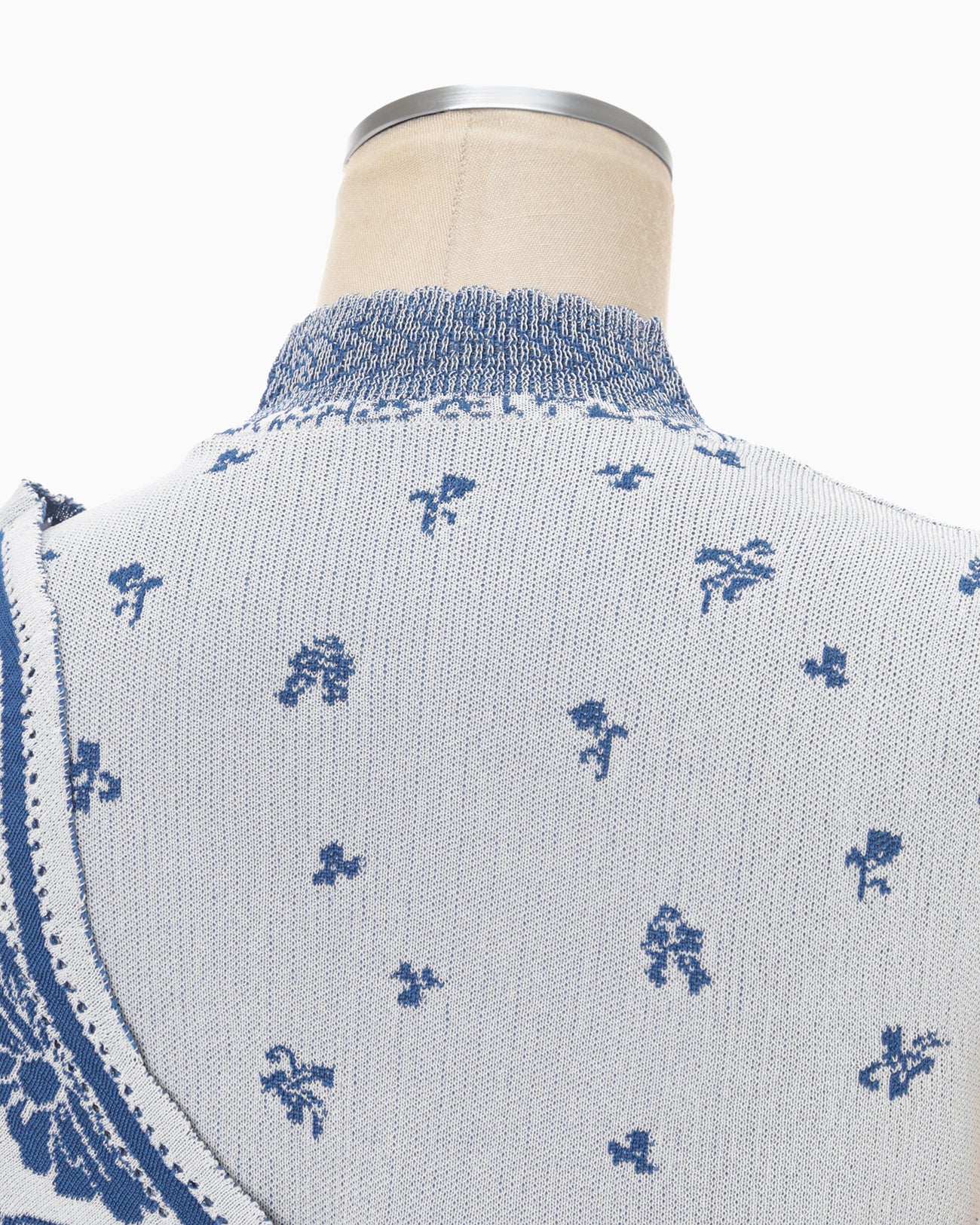 Asymmetric Pattern Knitted Top - blue